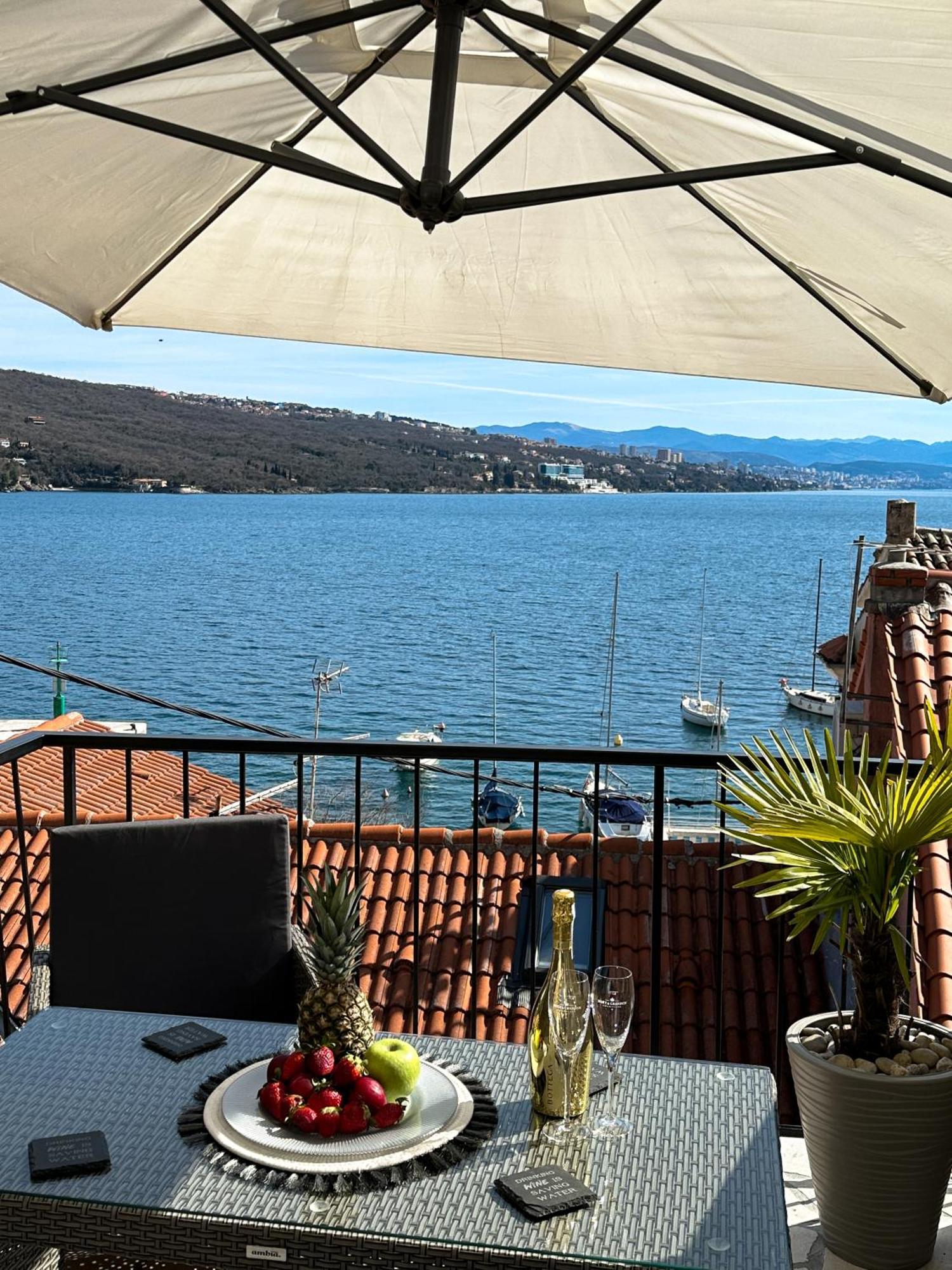 Villa Volos Apartment Karmen With Roof Terrace, Sea View, Free Private Parking Opatija Exteriör bild